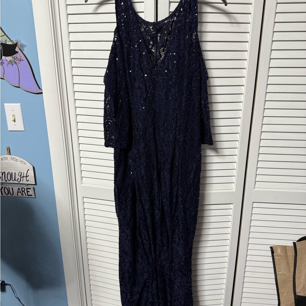 Elegant Navy Blue Lace Dress - Picture 3 of 4